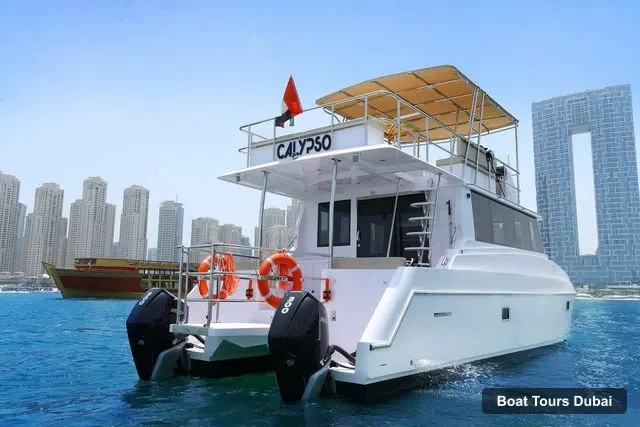 Dubai Boat Cruises – Boutique Italian Sunset Cruise - Food & Drinks