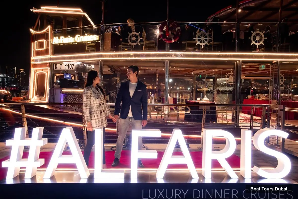 Dubai Boat Cruises – Luxury Canal Dinner Cruise with Optional Transfers (photo 2)