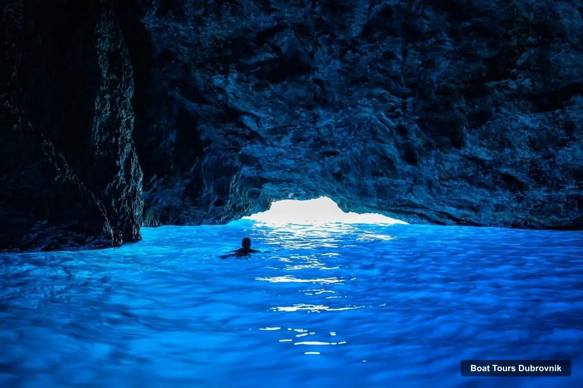 Boat Tours Dubrovnik – Blue & Green Caves Private Boat Tour with Drinks (photo 5)