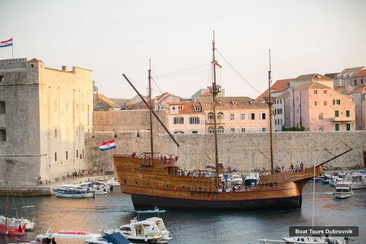 Boat Tours in Dubrovnik – Panoramic Sunset Cruise-Karaka Ship (Adult Only) (photo 2)