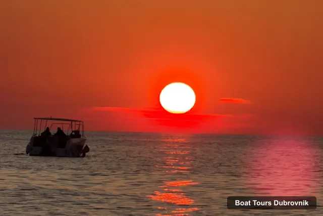Dubrovnik Boat Trips – Dubrovnik Old Town: Romantic Sunset Cruise with Island Views