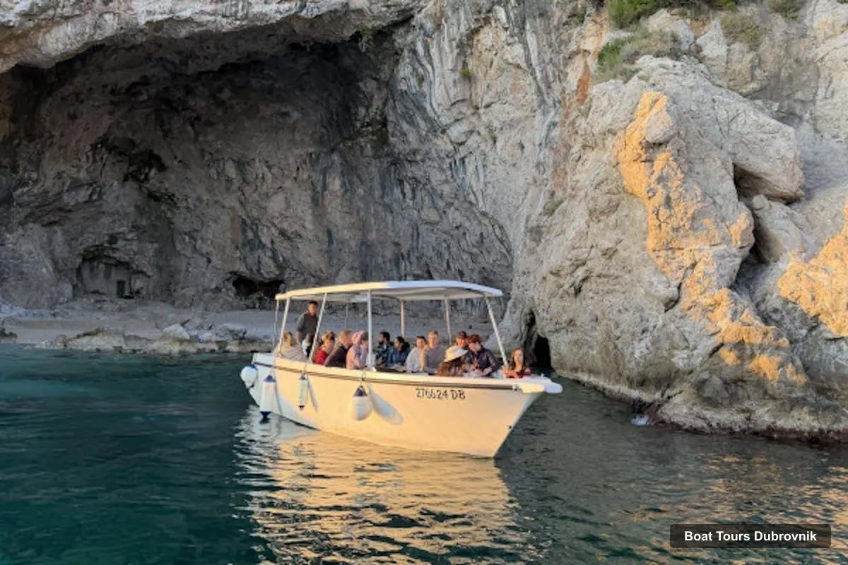 Dubrovnik Boat Trips – Dubrovnik Old Town: Romantic Sunset Cruise with Island Views (photo 2)