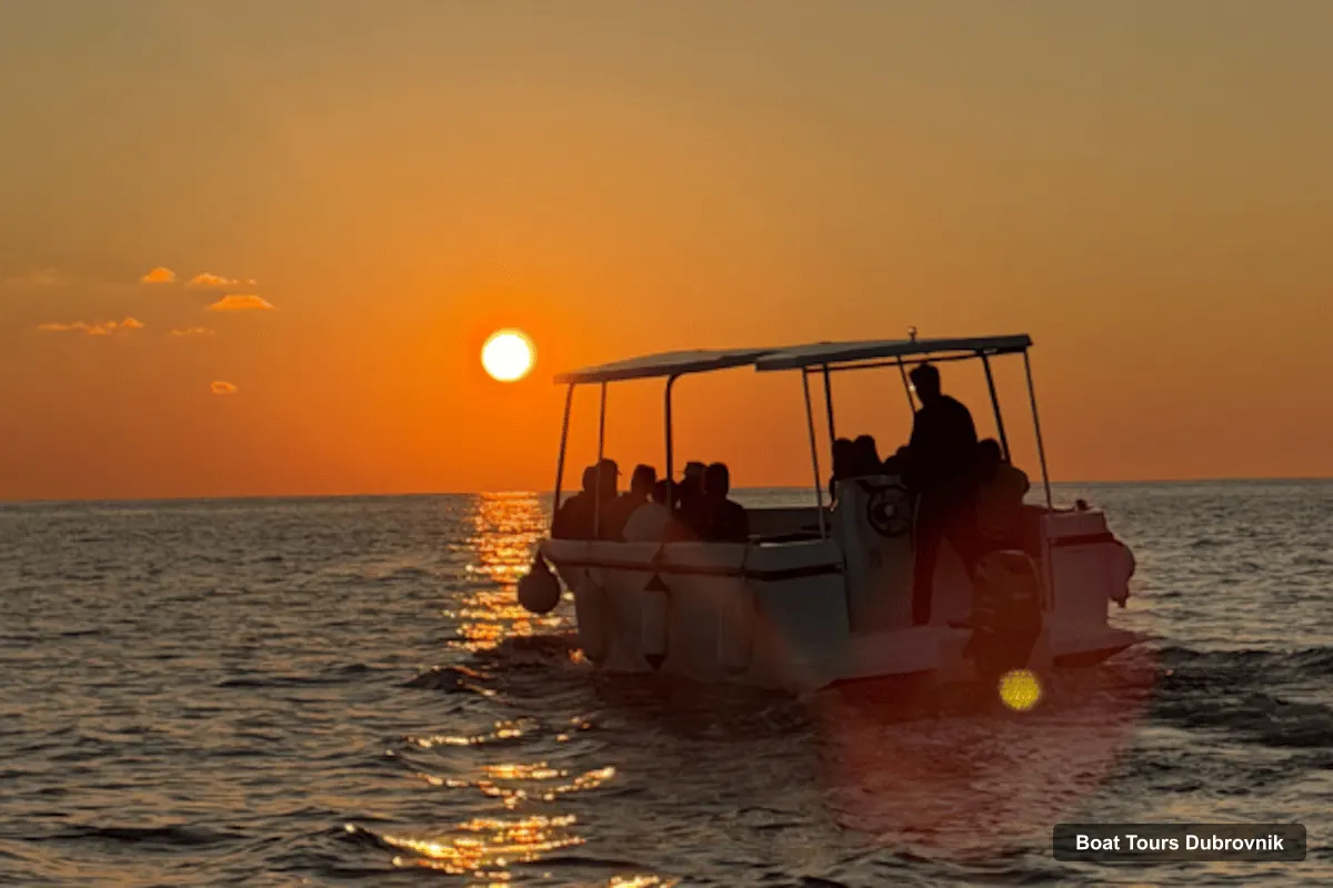 Dubrovnik Boat Trips – Dubrovnik Old Town: Romantic Sunset Cruise with Island Views (photo 3)