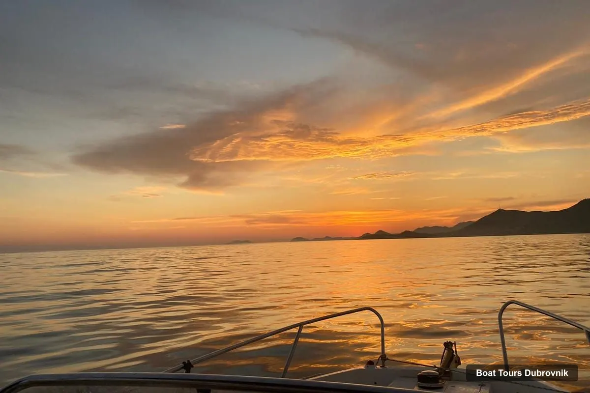 Dubrovnik Boat Trips – Dubrovnik Old Town: Romantic Sunset Cruise with Island Views (photo 4)