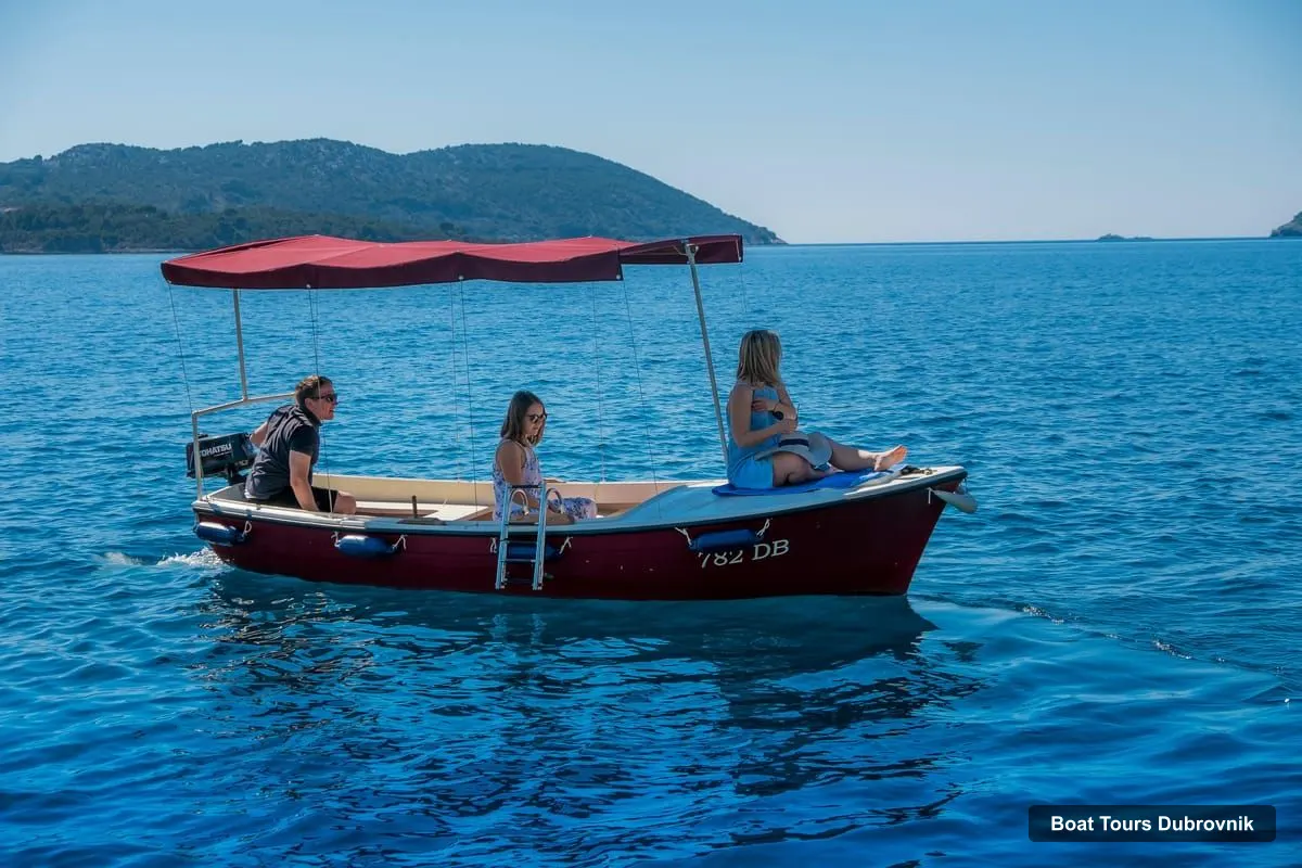 Dubrovnik Boat Trips – Retro Boat Rental with Snorkeling Gear (photo 3)