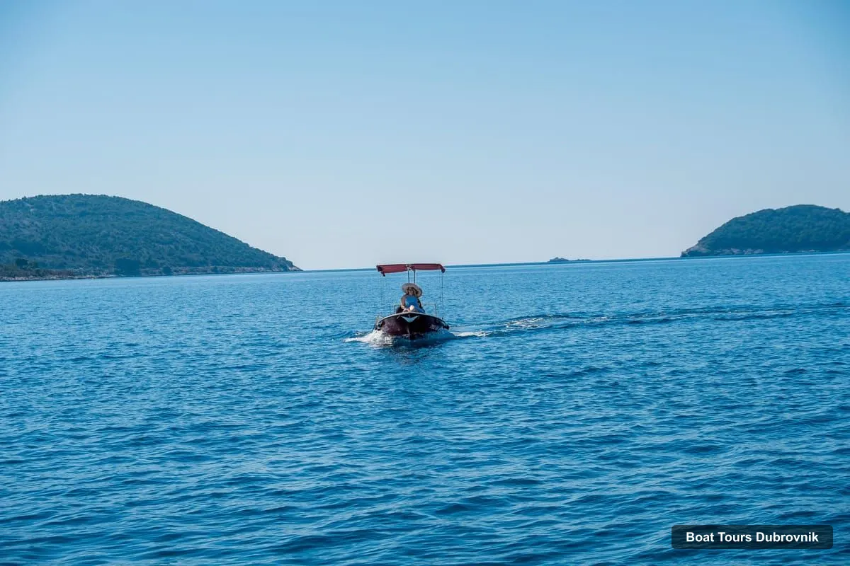 Dubrovnik Boat Trips – Retro Boat Rental with Snorkeling Gear (photo 4)
