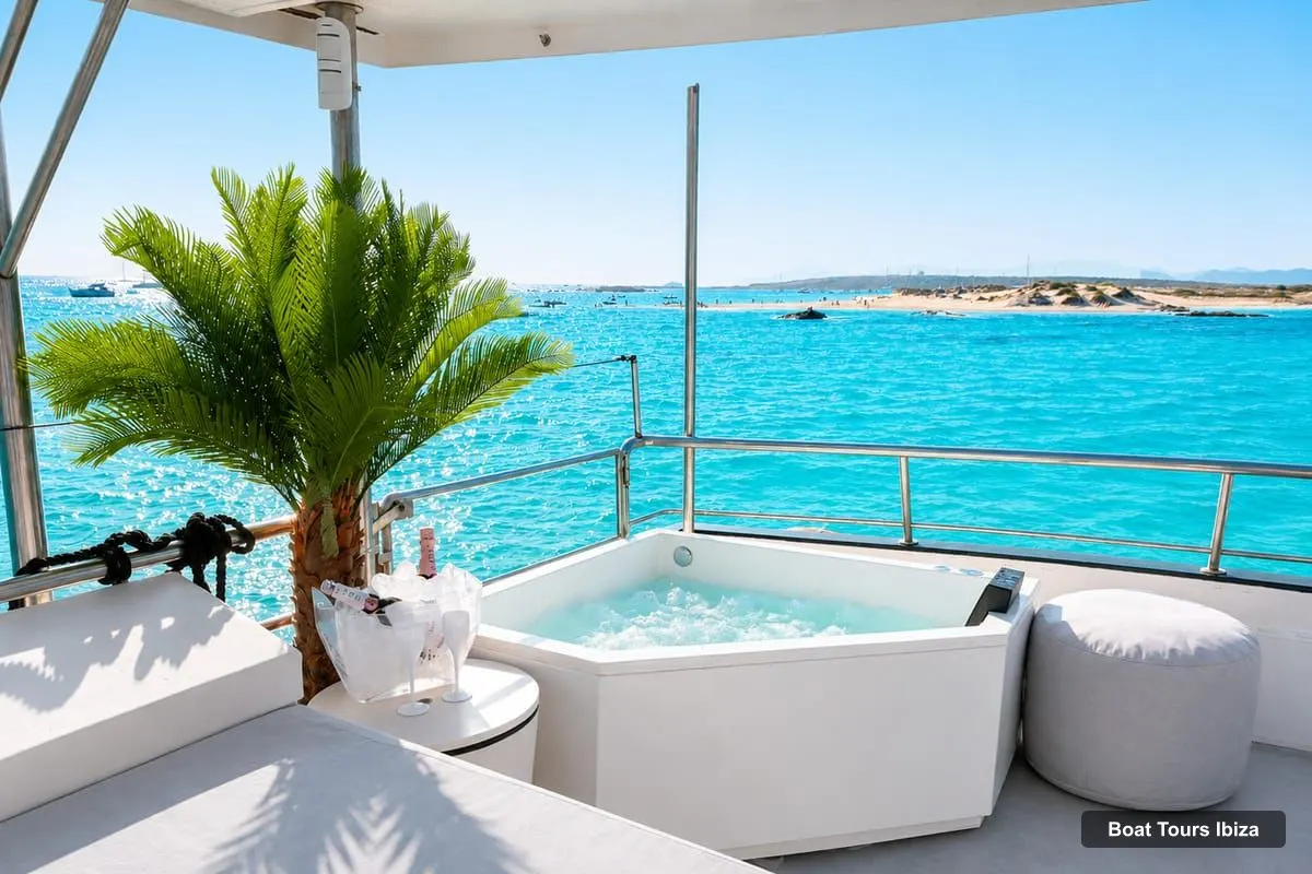 Boat Tours Ibiza – Formentera Boat with Open Bar, 3 meals & Sunset Party