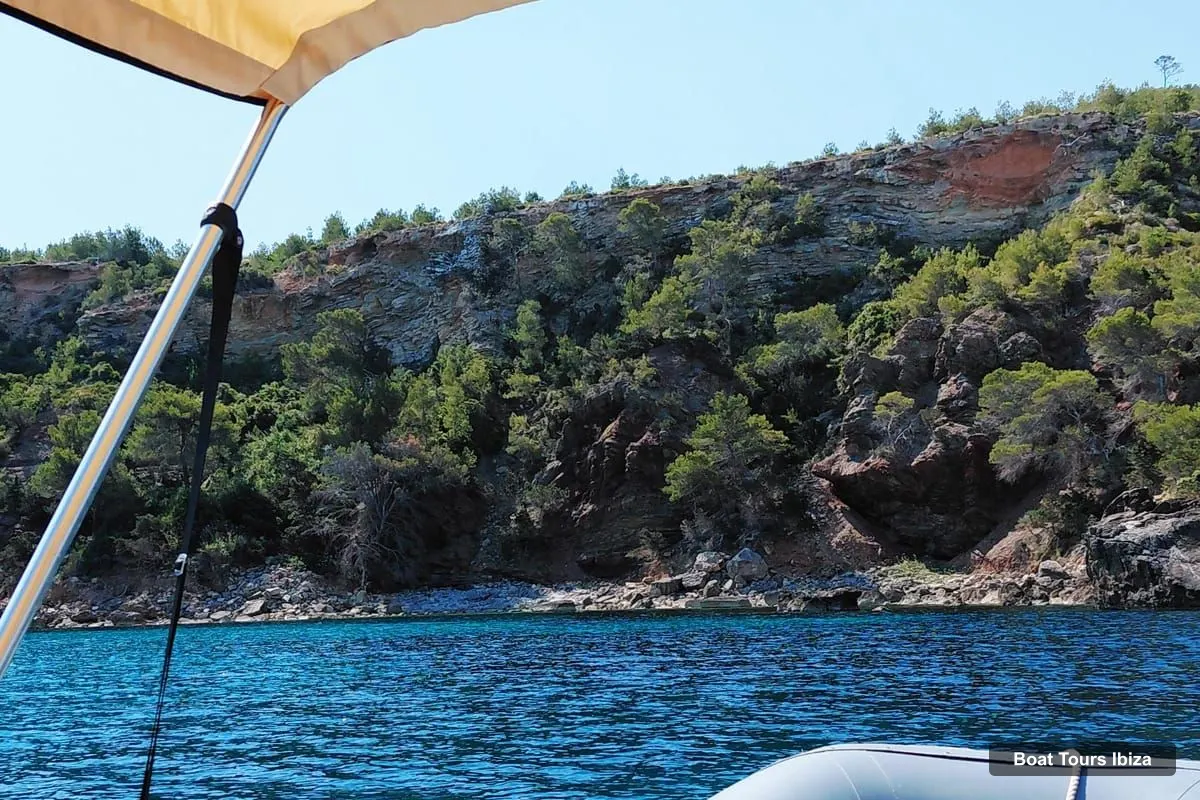 Boat Tours Ibiza – North Ibiza: Boat Rental in Portinatx (photo 4)