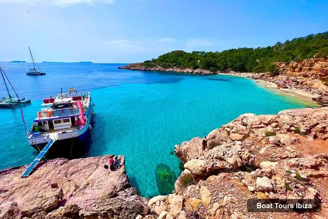 Boat Tours in Ibiza – Cala Salada & North Cruise with Drinks & Snorkeling