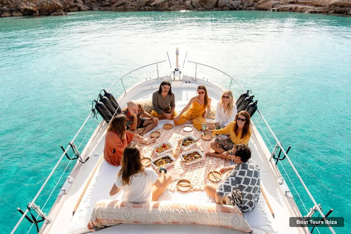 Boat Tours in Ibiza – Private boat charter on a Traditional Balearic Yacht (photo 3)