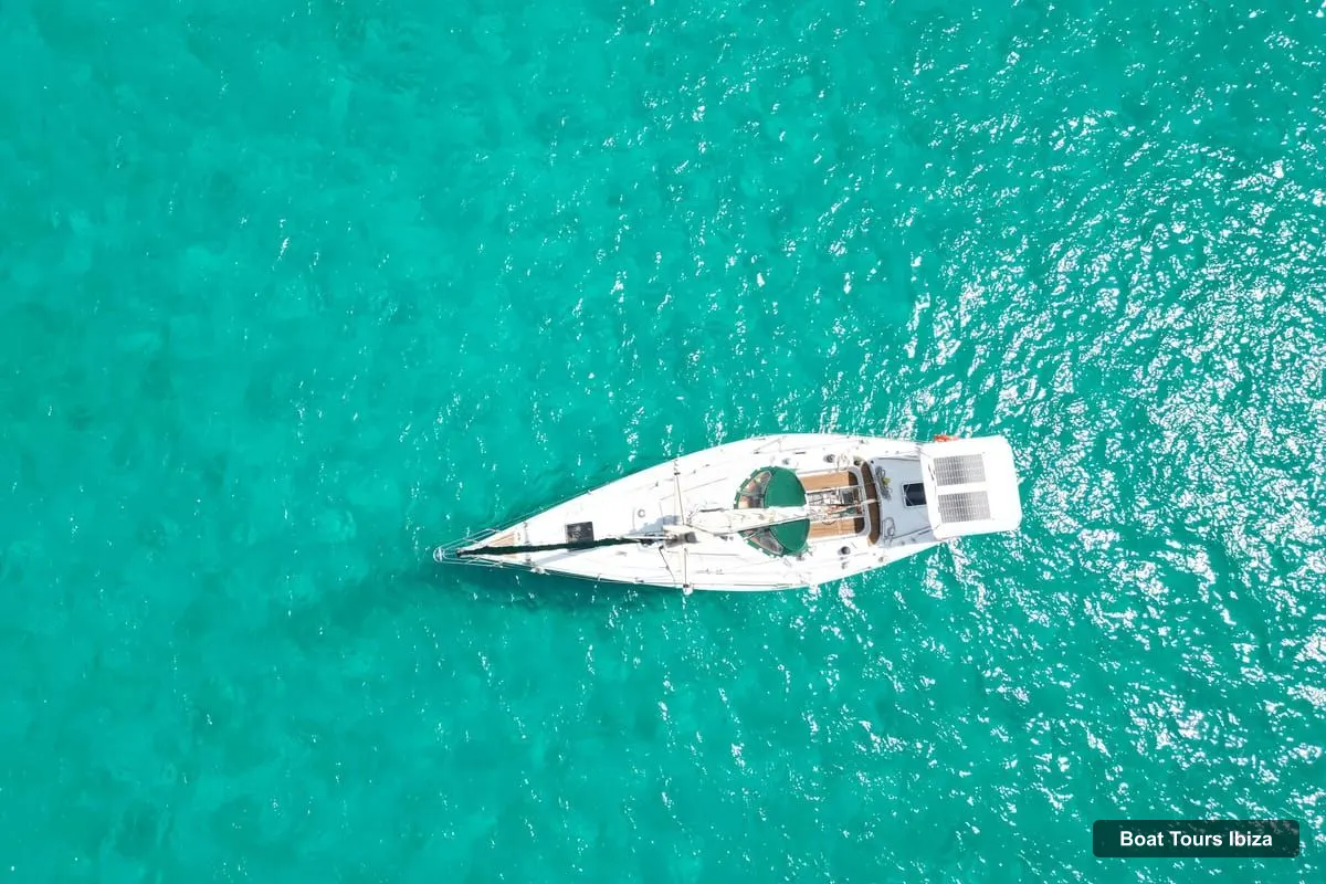 Boat Tours in Ibiza – Private Sailboat Day Trip from Ibiza to Formentera (photo 4)