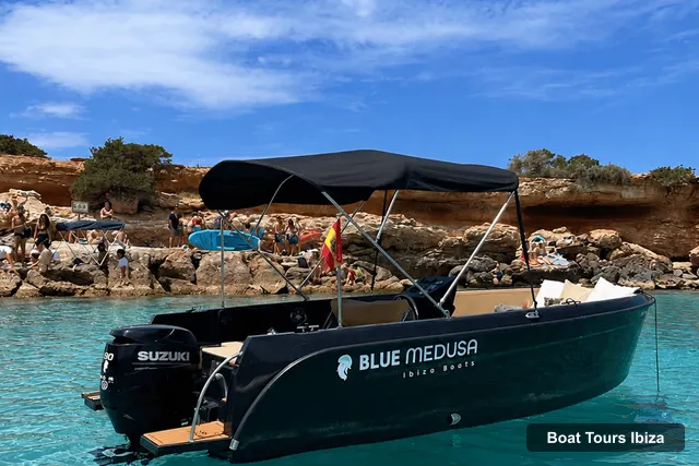 Boat Tours Ibiza – Private boat tour with snorkeling and paddleboarding in crystal-clear waters