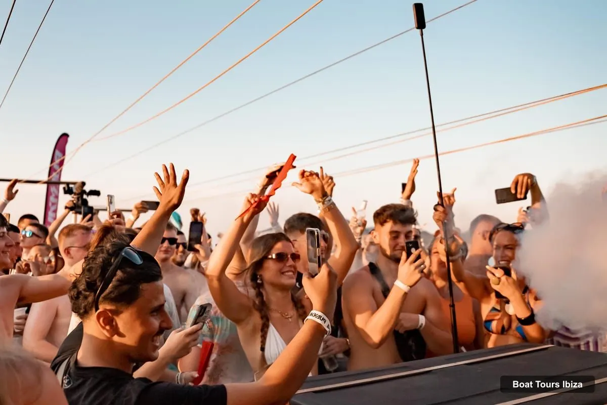 Ibiza Boat Trips – Party Boat w/ Drinks, Live Performances, DJ & Dancers