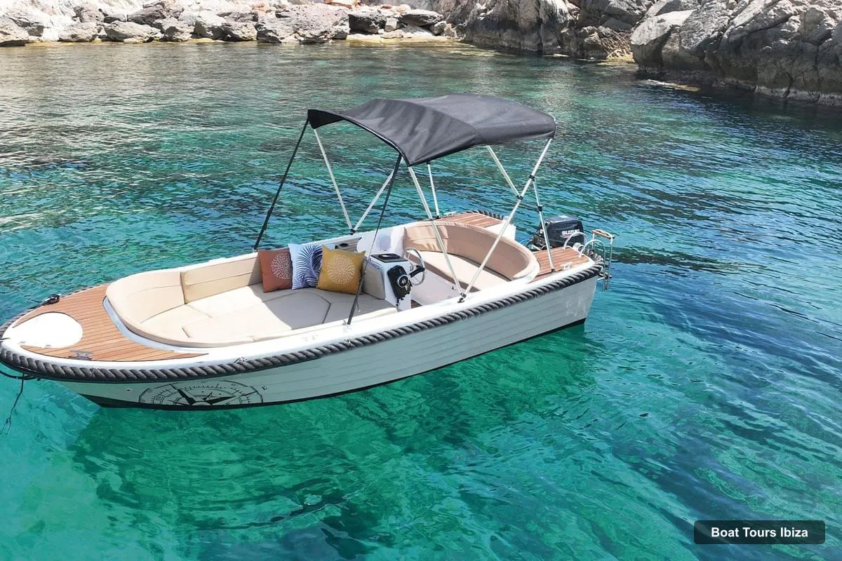 Ibiza Boat Trips – San Antonio: Snorkeling on your own boat without a license for up to 5 people (photo 5)