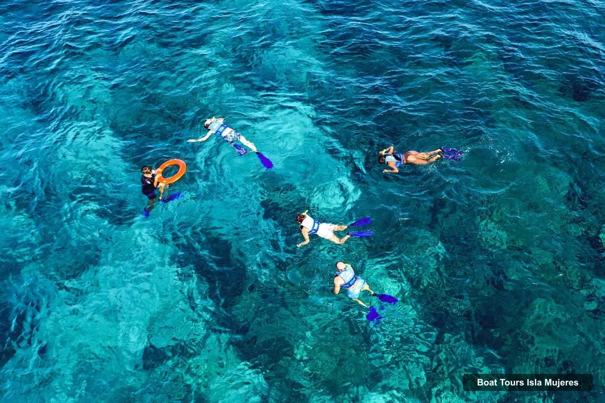 Boat Tours in Isla Mujeres – Catamaran Isla Mujeres Cruise + Beach Club (photo 2)