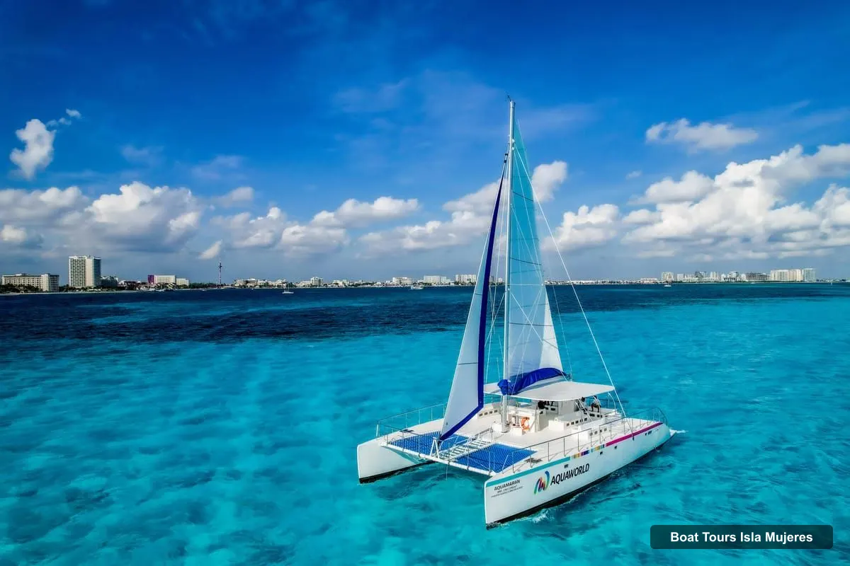 Boat Tours in Isla Mujeres – Catamaran Isla Mujeres Cruise + Beach Club (photo 3)