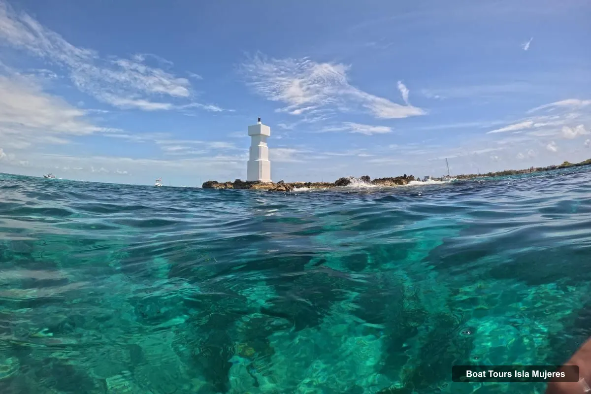 Boat Tours in Isla Mujeres – Snorkeling tour at 3 spots, Underwater Museum and reefs! (photo 3)