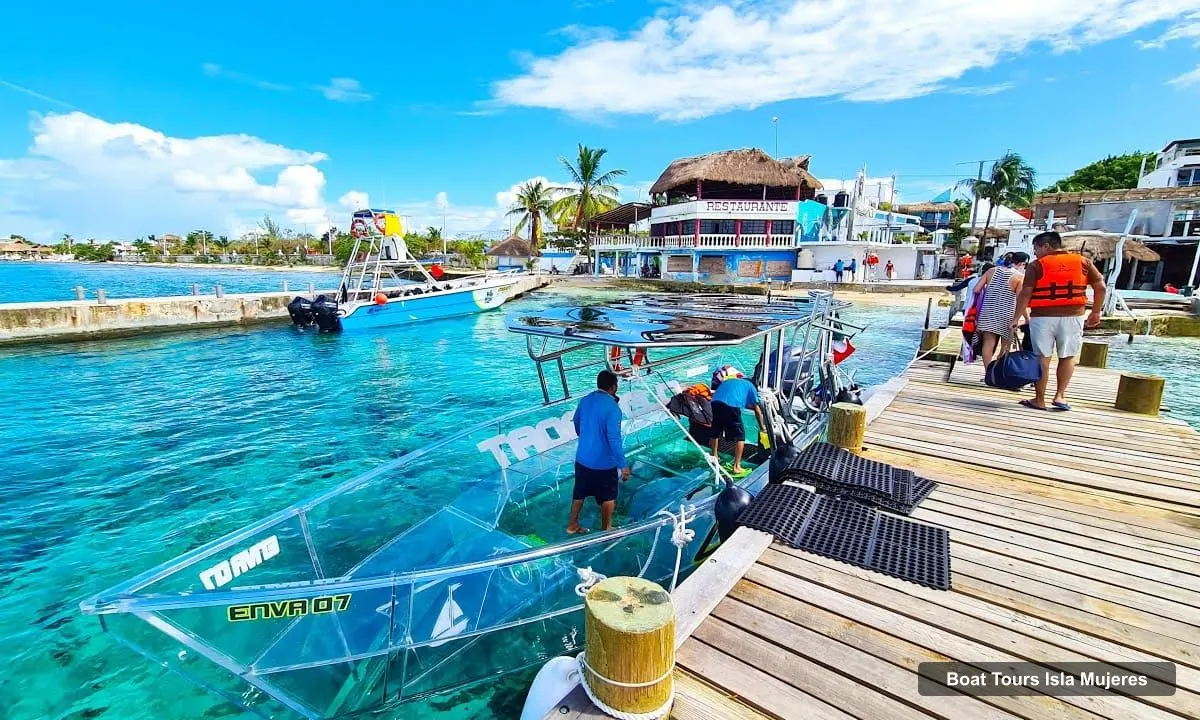 Boat Tours Isla Mujeres – 100% Transparent Boat Ride Without Getting Wet (photo 2)