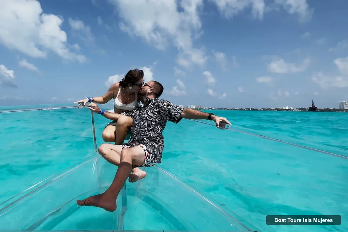 Boat Tours Isla Mujeres – 100% Transparent Boat Ride Without Getting Wet (photo 5)