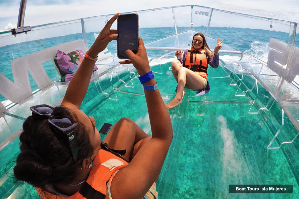 Boat Tours Isla Mujeres – Clear Boat Ride