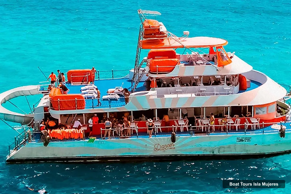 Boat Tours Isla Mujeres – Full-Day Isla Mujeres Dancer Cruise with Live DJ (photo 5)