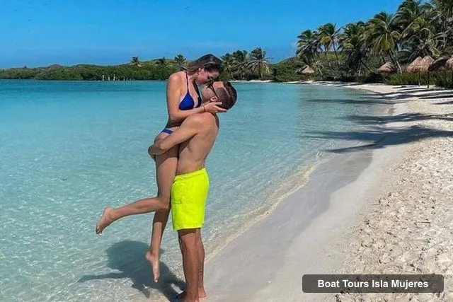 Isla Mujeres Boat Trips – Isla Contoy & Isla Mujeres Full-Day Boat Tour