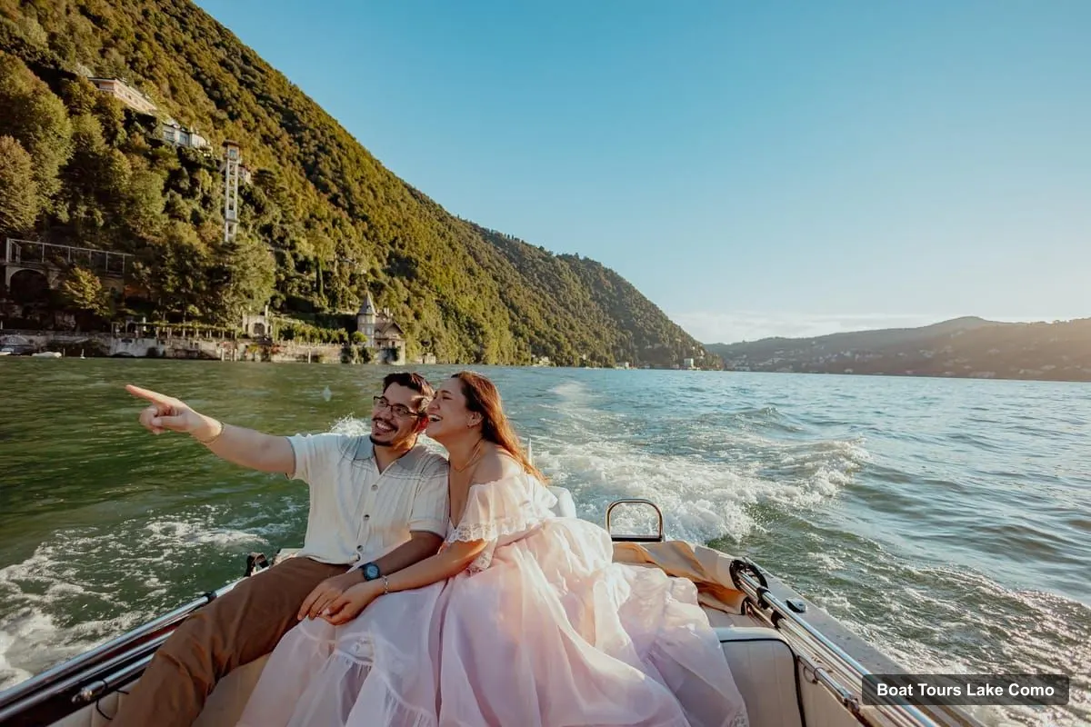 Lake Como Boat Cruises – Lake Como: Private Tour - Classic Vintage Boat with coverage (photo 2)