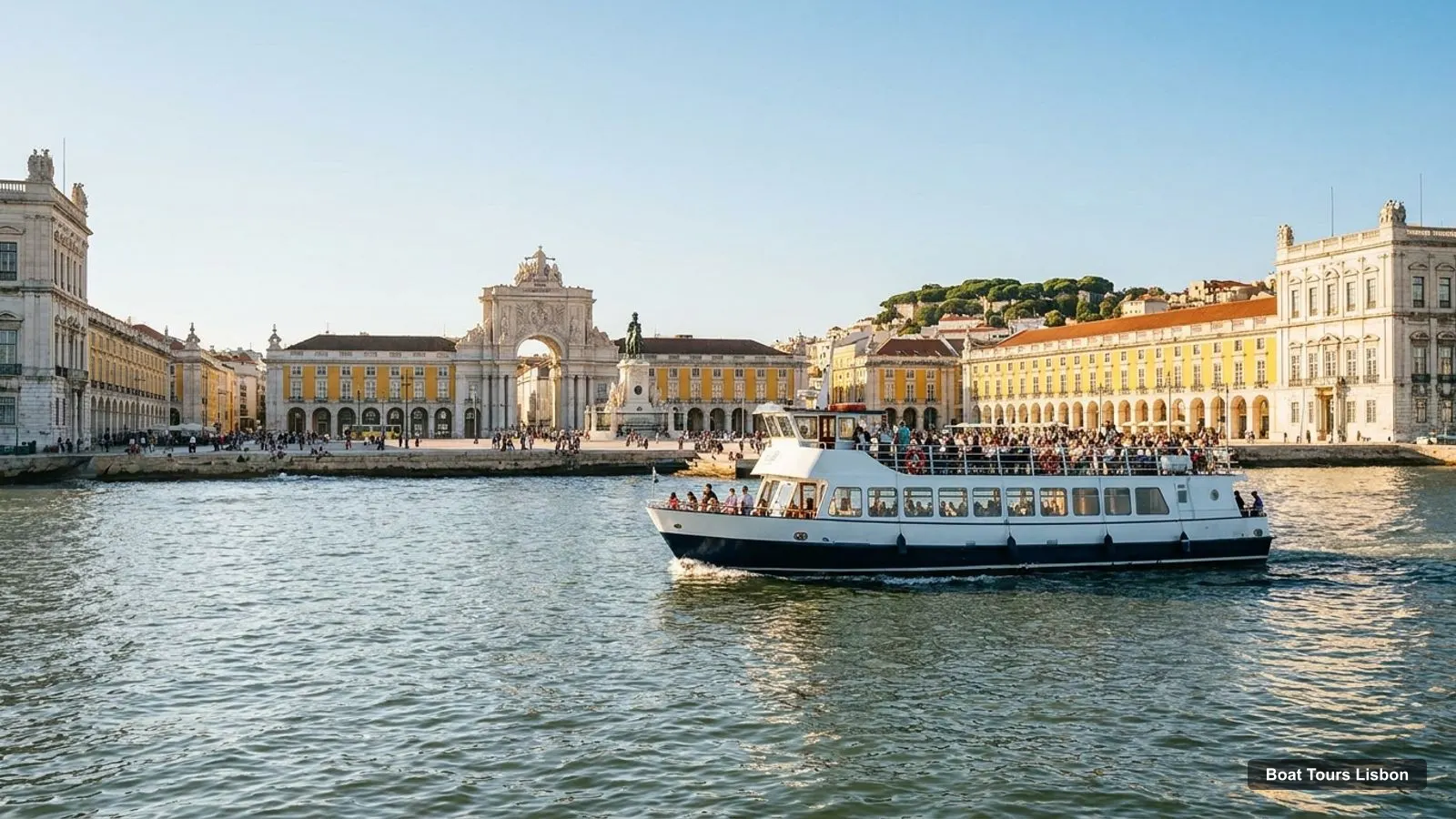 Boat Tours Lisbon – sightseeing boat on the water near Praça do Comércio