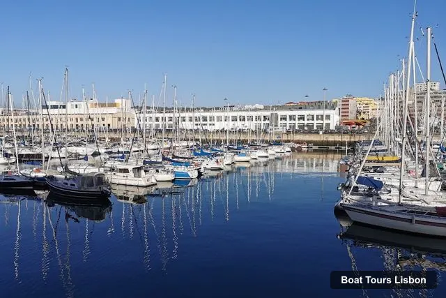 Doca de Alcântara edifício liscont, Lisbon – Lisbon Sightseeing Cruise