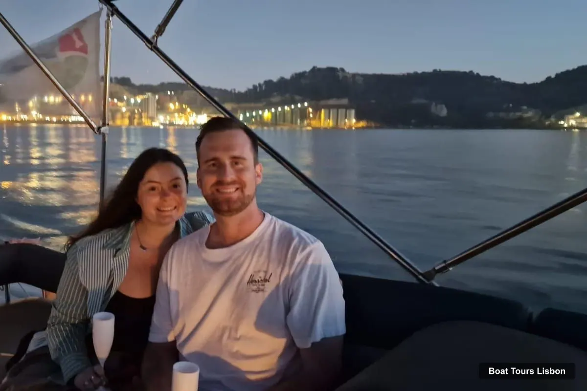 Lisbon Sightseeing Cruise – Tagus River Boat Sunset and Night Champagne Tour (photo 3)