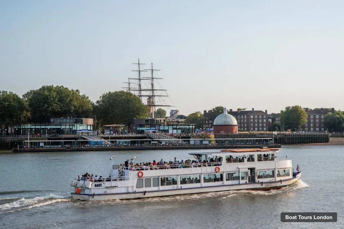 Boat Tours in London – Flexible One-Way Thames River Cruise Ticket (photo 4)