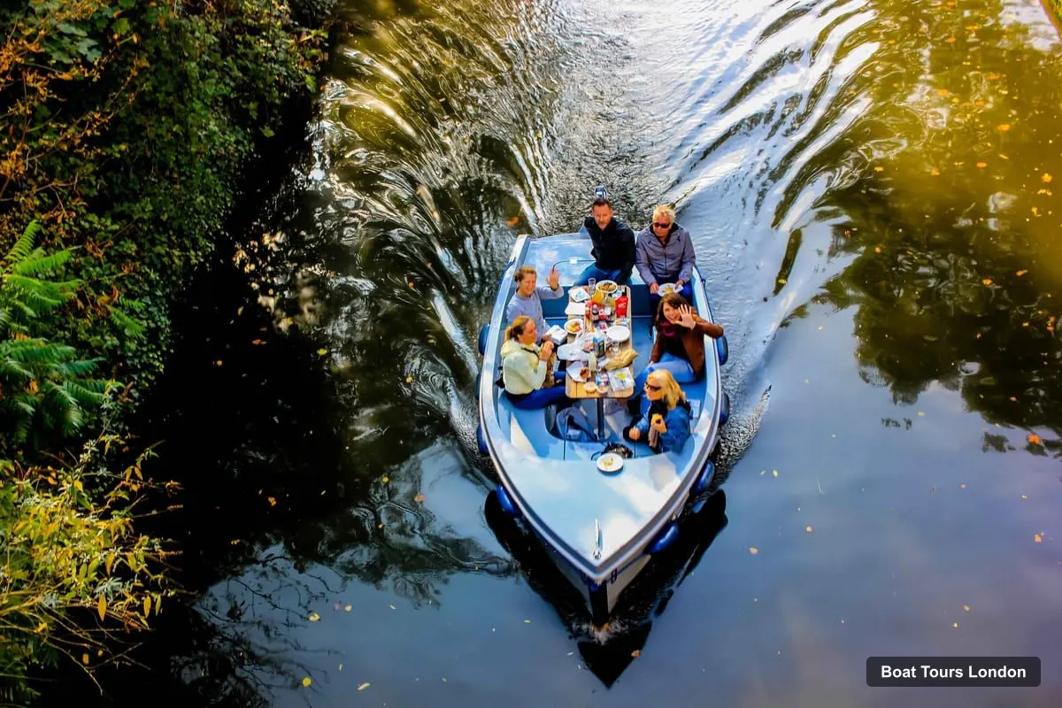 Boat Tours in London – GoBoat Rental for Regent's Canal & Paddington Basin (photo 2)