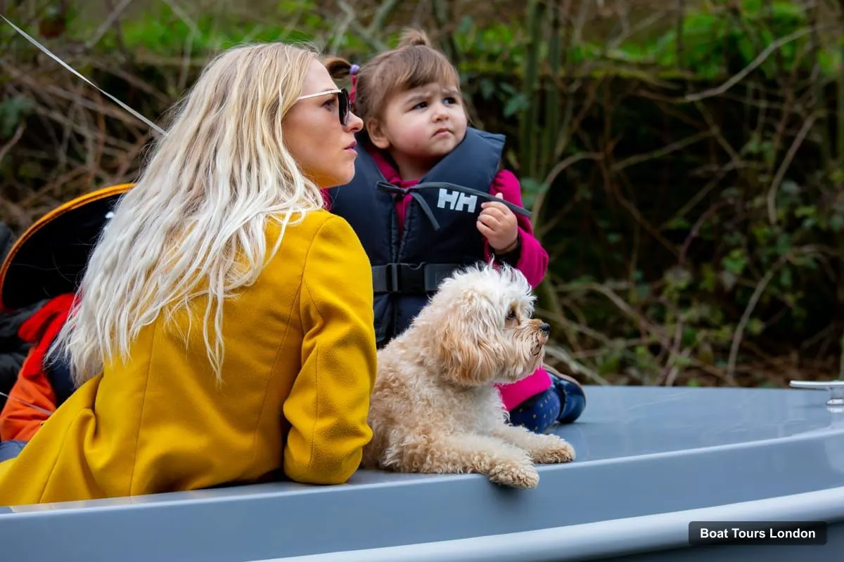 Boat Tours in London – GoBoat Rental for Regent's Canal & Paddington Basin (photo 3)