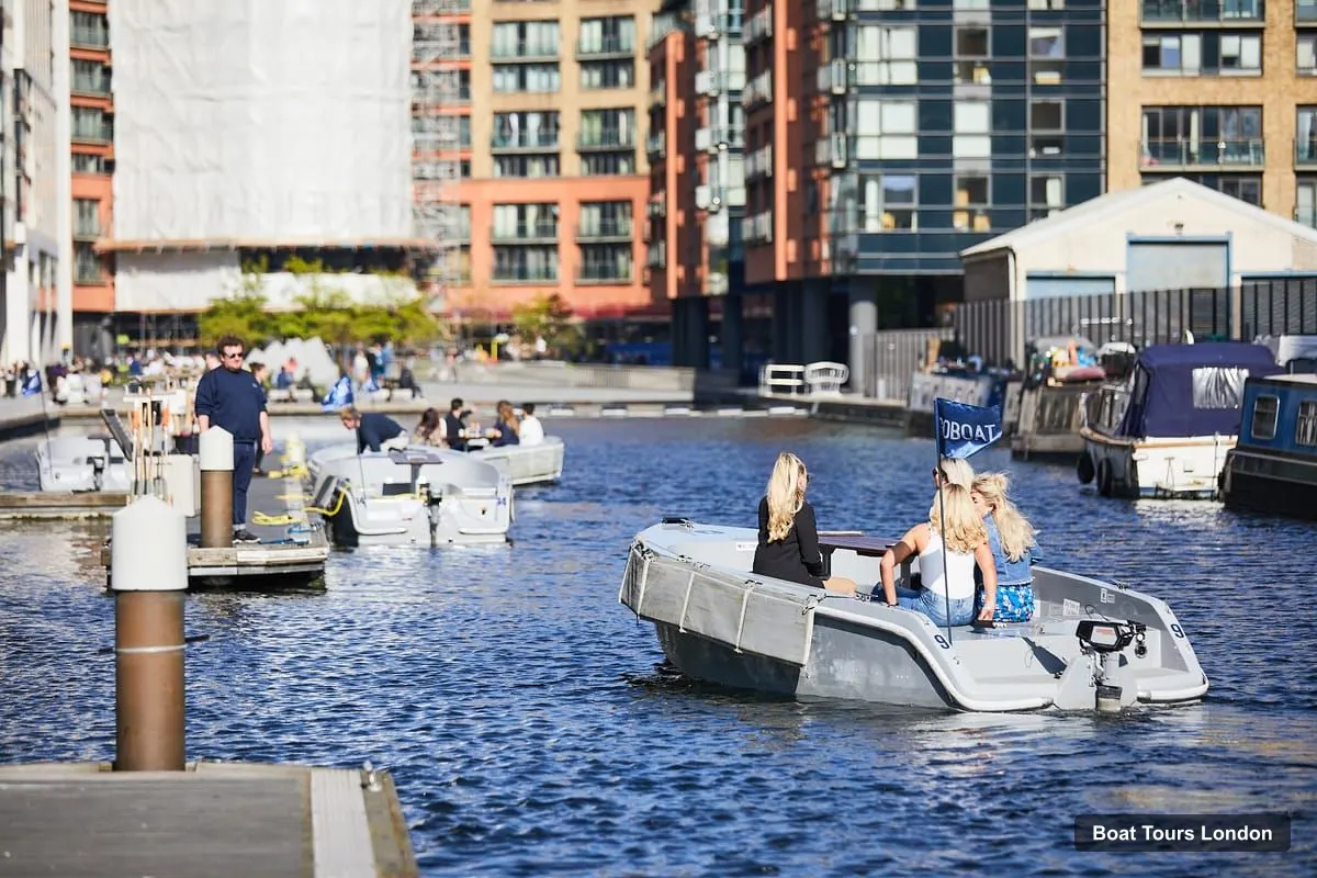 Boat Tours in London – GoBoat Rental for Regent's Canal & Paddington Basin (photo 5)