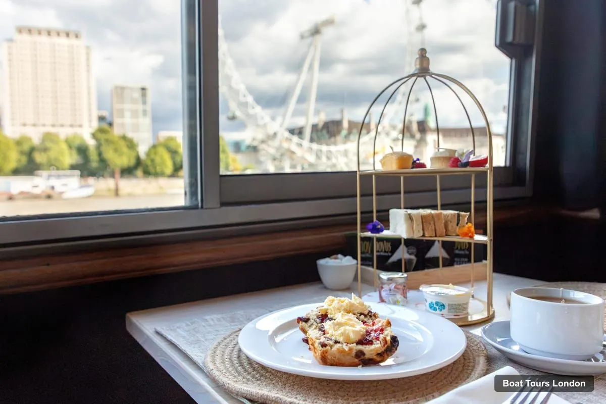 Boat Tours London – Thames Cruise with Afternoon Tea, Coffee or Dinner (photo 4)