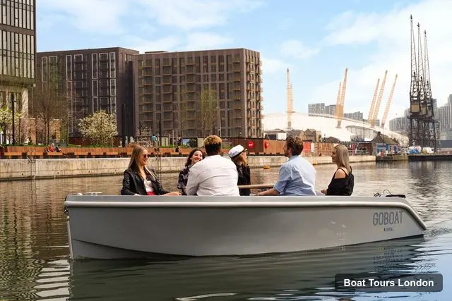 London Boat Trips – GoBoat Rental in Canary Wharf with London Docklands