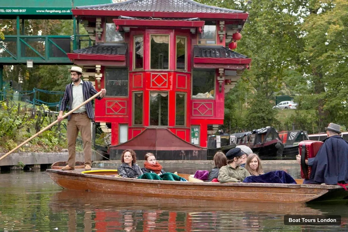 London Boat Trips – Regent's Canal (Punting) Boat Ride with Live Music (photo 2)
