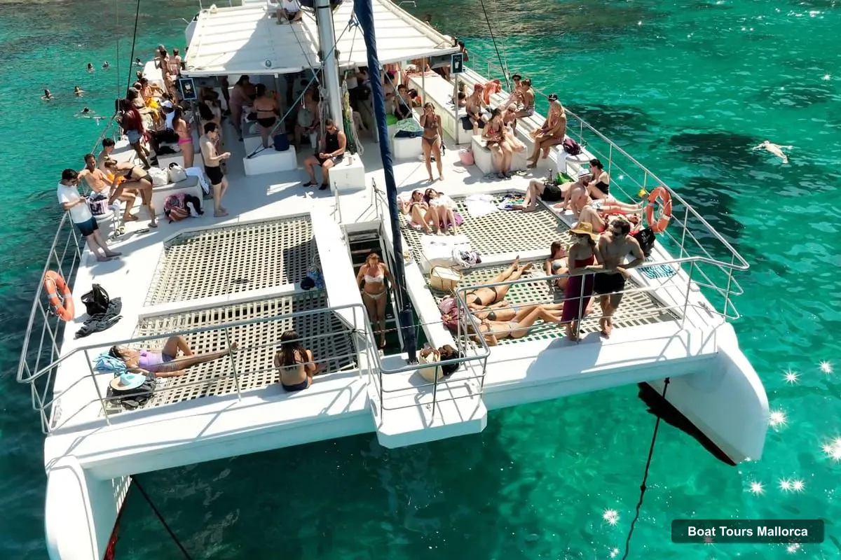 Boat Tours in Mallorca – Palma: Catamaran Cruise with Swimming and Snorkelling (photo 2)