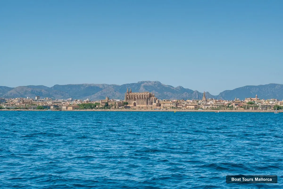 Boat Tours Mallorca – 5-Hour Catamaran Cruise with Lunch & Swim (photo 3)