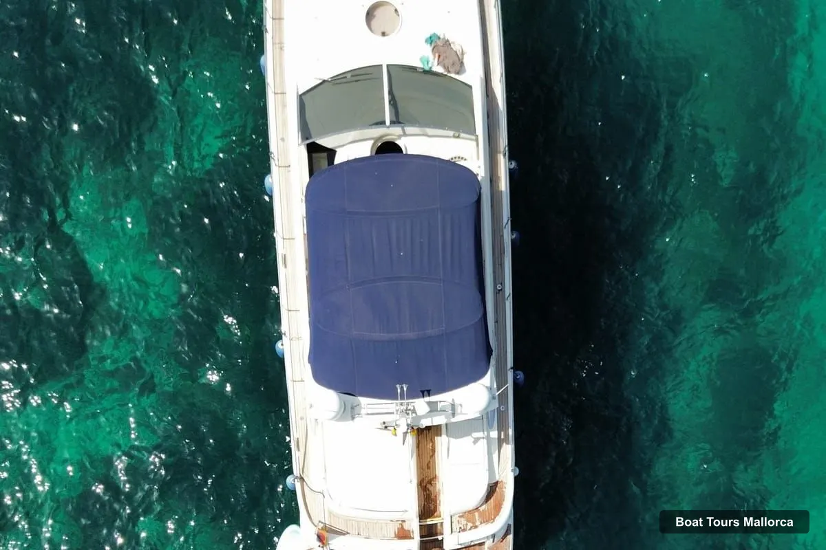 Boat Tours Mallorca – Private Yacht Charter with Skipper, up to 10 People (photo 2)