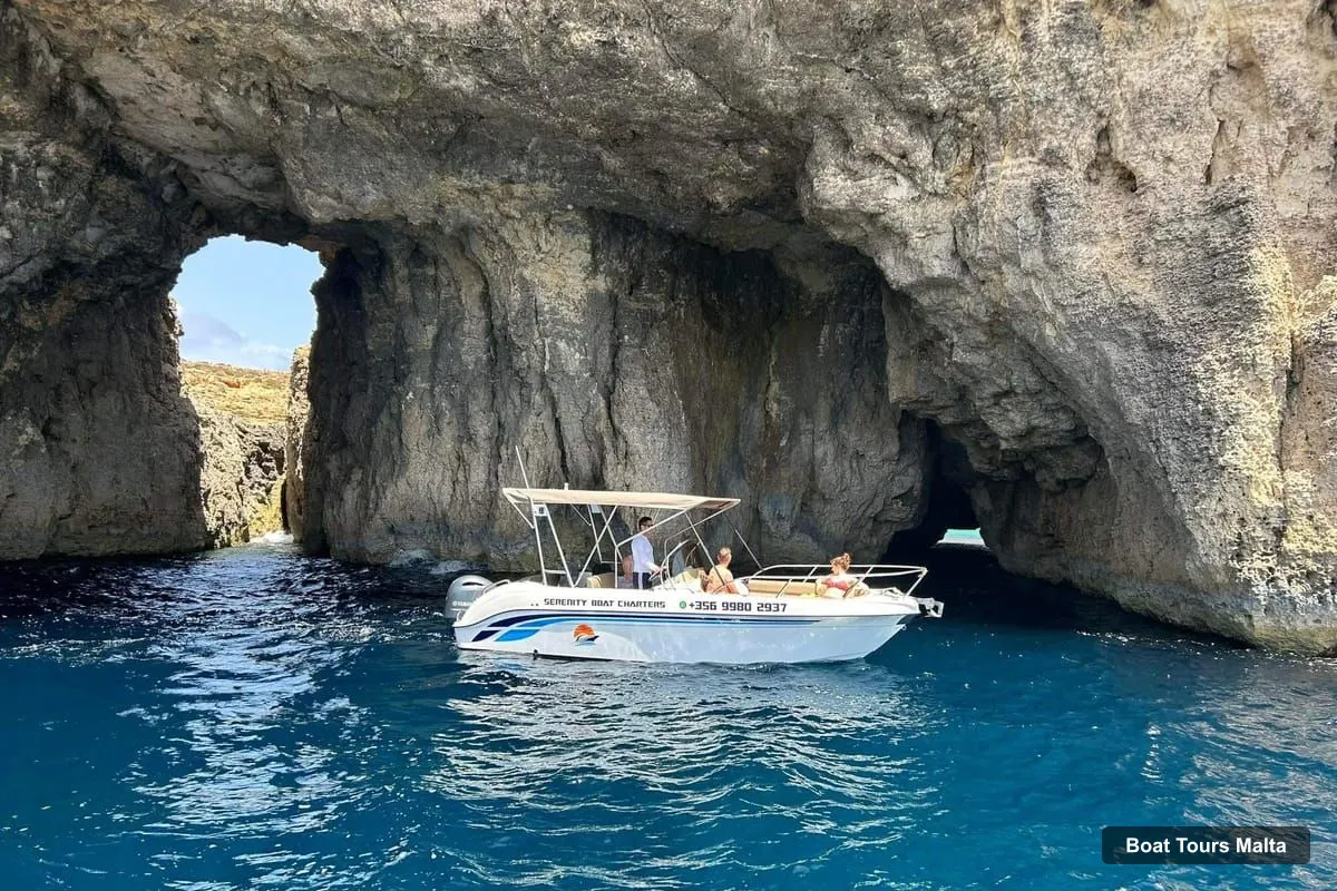 Boat Tours in Malta – Private boat tour Malta: Bluelagoon Comino Gozo & Sea Caves with swim stops (photo 4)