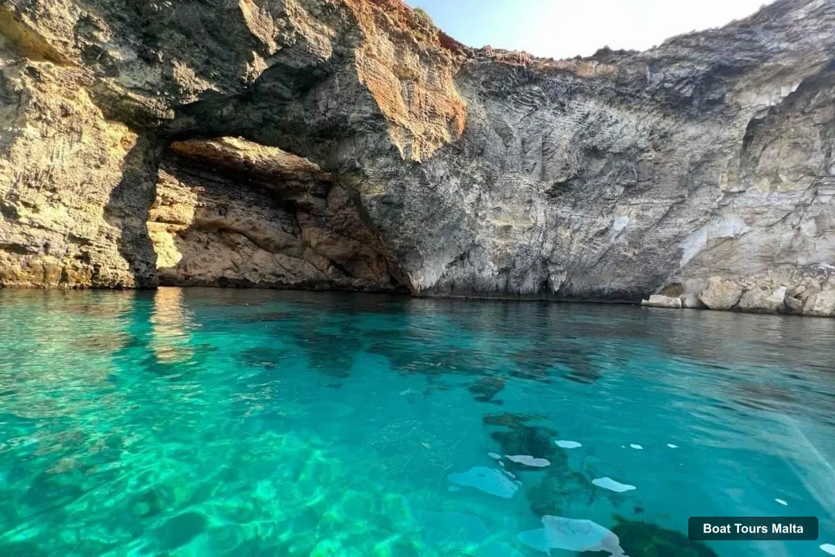 Boat Tours Malta – Comino Private Boat Tours: Blue/Crystal Lagoon, Malta & Gozo (photo 5)