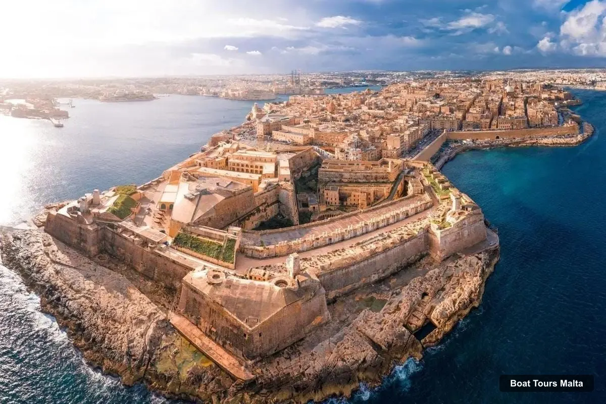 Malta Boat Trips – Panoramic Cruise around Malta's Harbours and Creeks (photo 2)