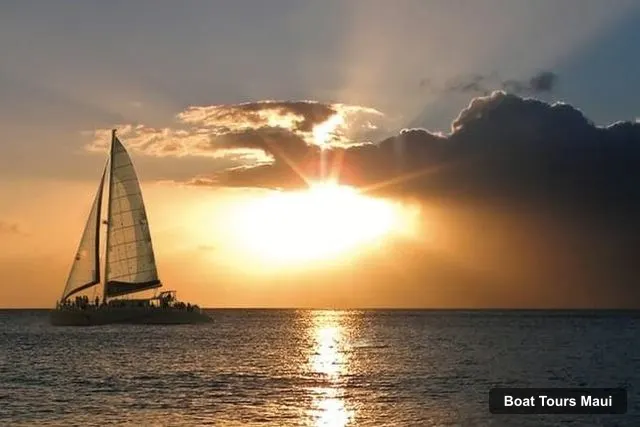 Boat Tours in Maui – Ma'alaea Catamaran Sunset Sail with Appetizers