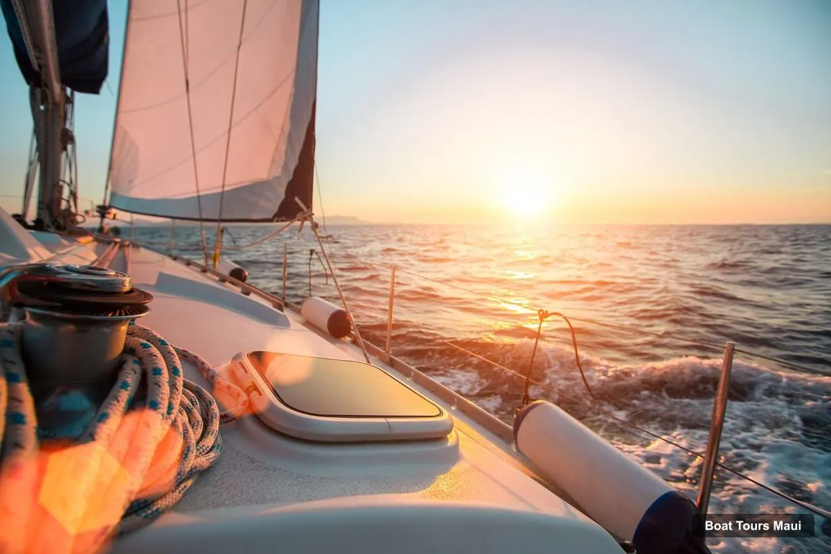 Boat Tours Maui – Lahaina Maui: Sunset Sail aboard Alihilani (photo 2)