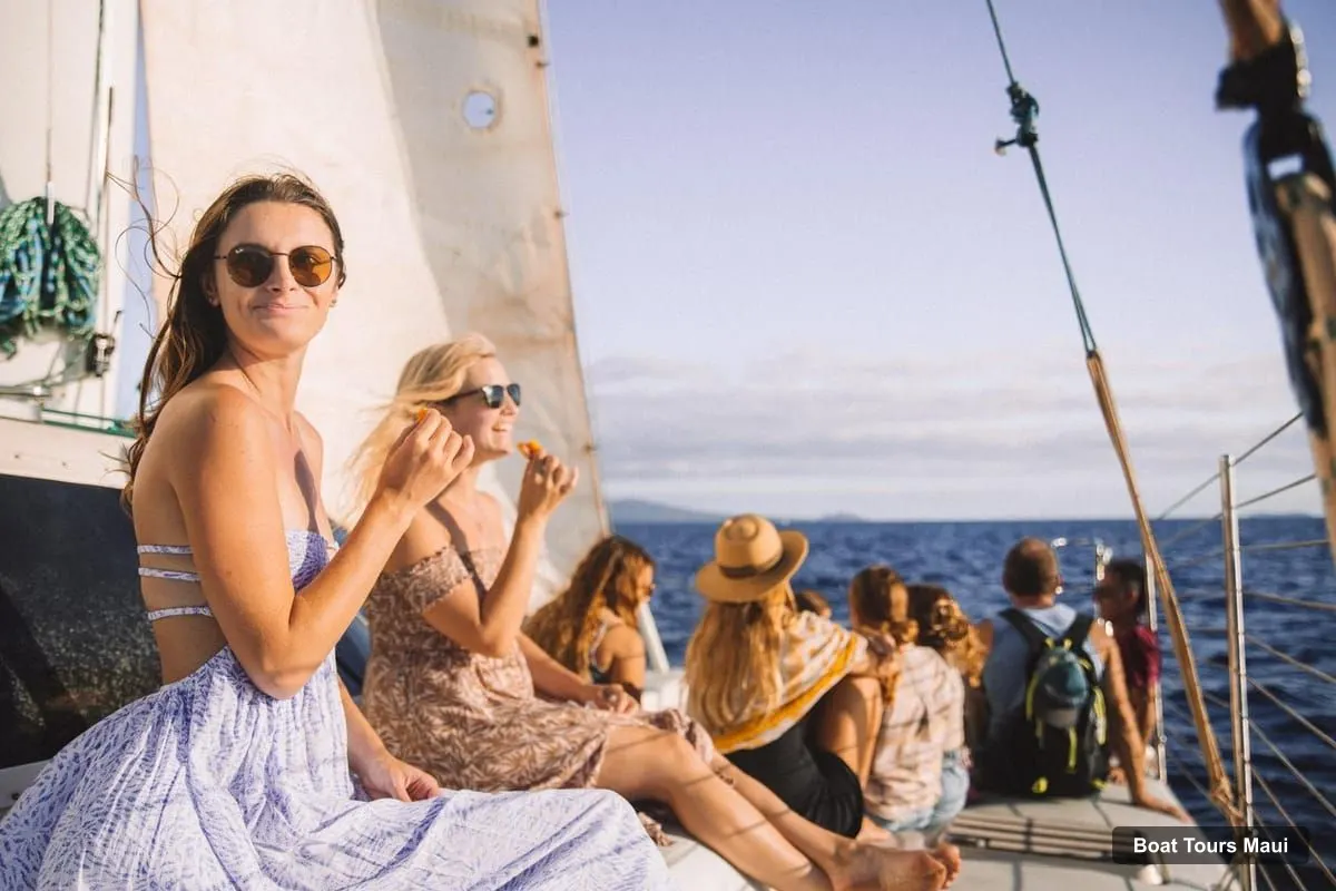 Maui Boat Trips – Maui Sunset Sailing Cruise from Ma'alaea Harbor (photo 3)