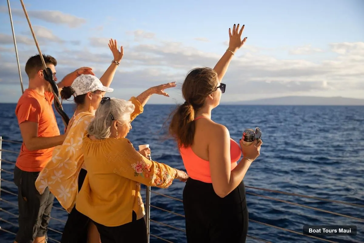 Maui Boat Trips – Maui Sunset Sailing Cruise from Ma'alaea Harbor (photo 5)