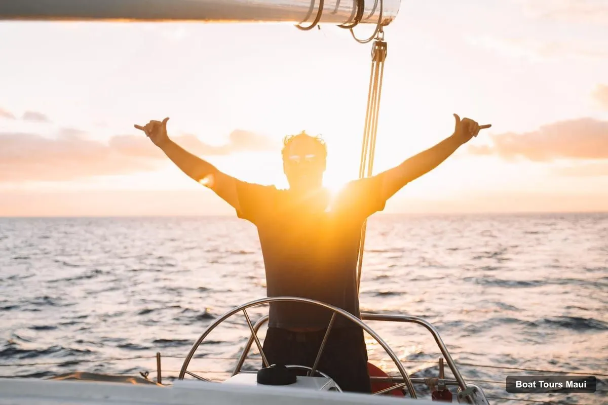 Maui Boat Trips – Maui Sunset Sailing Cruise from Ma'alaea Harbor
