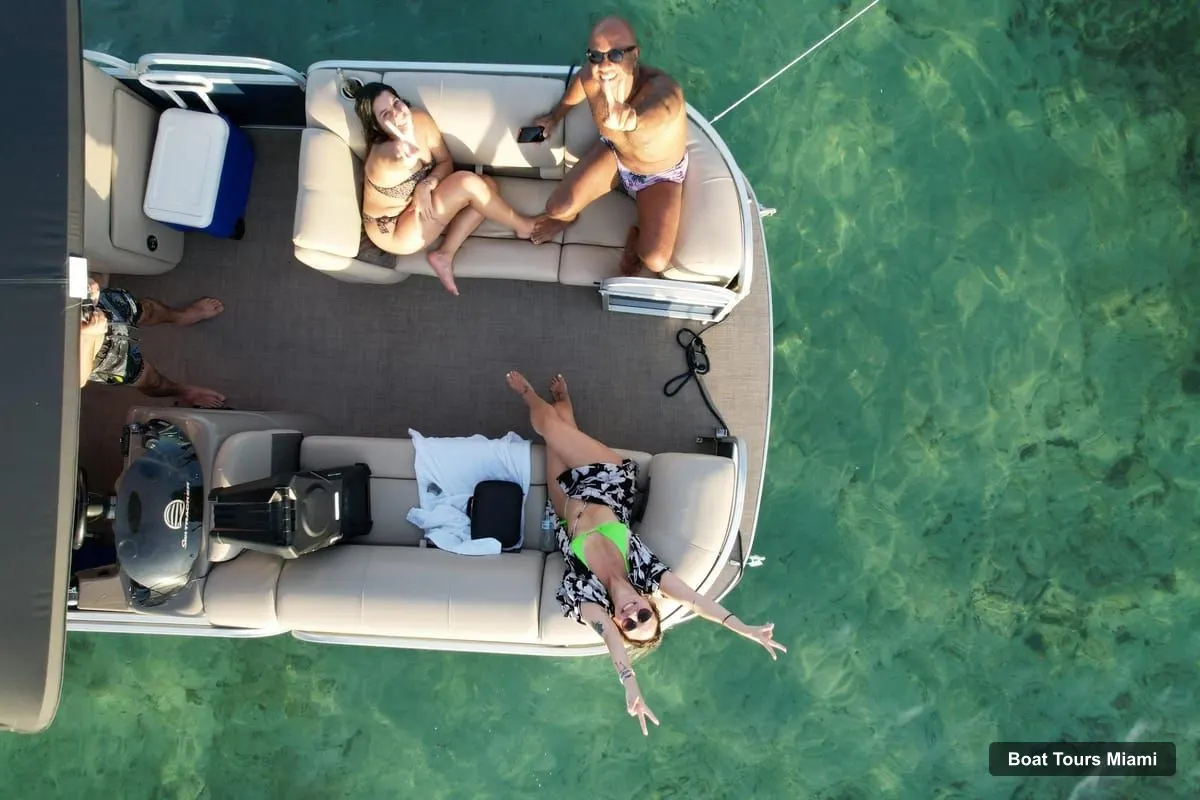 Miami Boat Trips – 2-Hour Private Pontoon Boat Rental from Hallandale