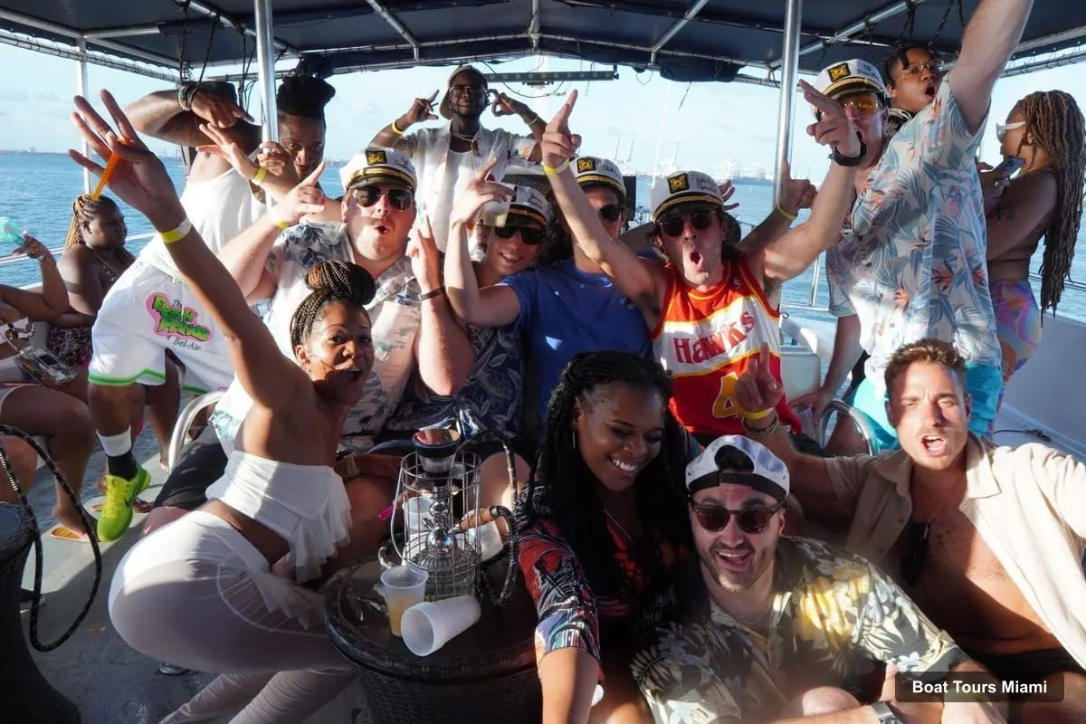 Boat Tours in Miami – All-Inclusive Hip-Hop Boat Party, 3-Hour Open Bar